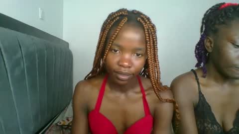 Snapshot of kinky_aria chatting on November 10, 2:27 pm kinky_aria online show from November 10, 2:27 pm