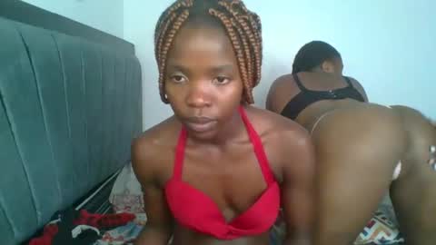 Snapshot of kinky_aria chatting on November 11, 3:17 am kinky_aria online show from November 11, 3:17 am