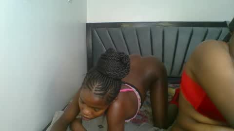 Snapshot of kinky_aria chatting on November 30, 8:57 pm kinky_aria online show from November 30, 8:57 pm