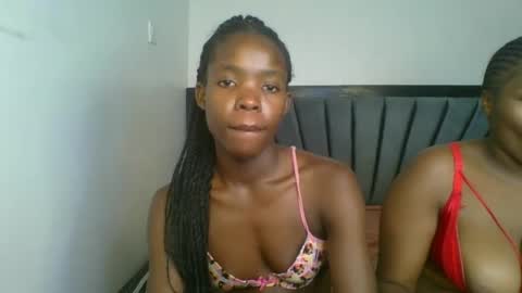 Snapshot of kinky_aria chatting on December 3, 9:57 pm kinky_aria online show from December 3, 9:57 pm