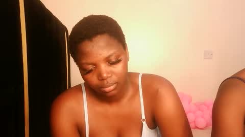 Snapshot of kinky_lola1 chatting on September 24, 1:14 pm Lola online show from September 24, 1:14 pm