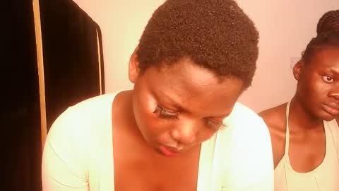 Snapshot of kinky_lola1 chatting on September 25, 1:20 am Lola online show from September 25, 1:20 am