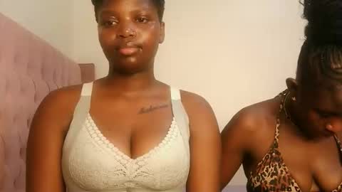 Lola online show from February 20, 10:54 pm