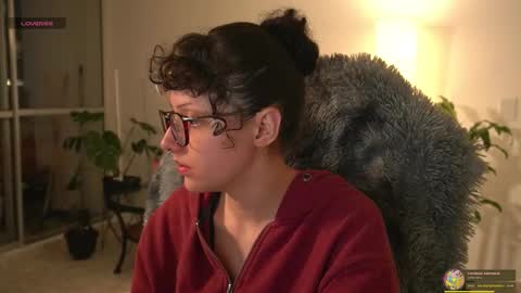 Mary your fav curly girl online show from February 20, 11:27 pm