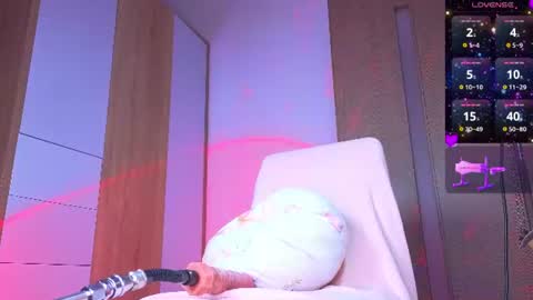 Mary online show from July 28, 8:52 pm