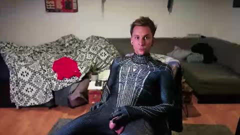Snapshot of kinky_spidey chatting on October 12, 2:21 am kinky_spidey online show from October 12, 2:21 am