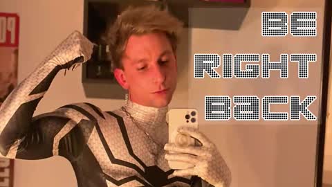 Snapshot of kinky_spidey chatting on February 22, 2:37 pm kinky_spidey online show from February 22, 2:37 pm