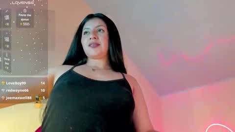 Snapshot of kinky_yeyns chatting on February 11, 12:28 am kinky yeyns online show from February 11, 12:28 am