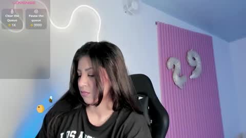 Snapshot of kinky_yeyns chatting on October 8, 12:30 am kinky yeyns online show from October 8, 12:30 am