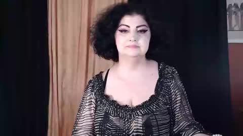 Snapshot of kinkyblacky chatting on October 26, 5:02 am MistressBlacky online show from October 26, 5:02 am