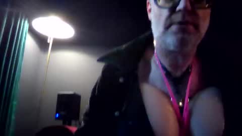 Kinky Boots x online show from March 28, 6:02 am