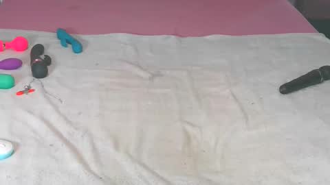 KinyBunz online show from December 4, 11:52 am