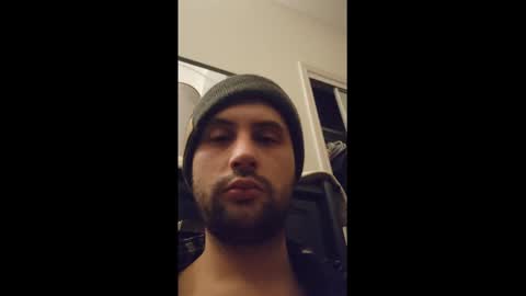 Snapshot of kinkycouple1789 chatting on December 11, 5:32 am Maysie and Hunter online show from December 11, 5:32 am