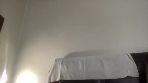 Kinkyguy323232 online show from December 23, 8:00 am