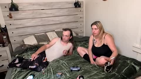 kinkyqueenandpet95 online show from October 26, 3:01 am