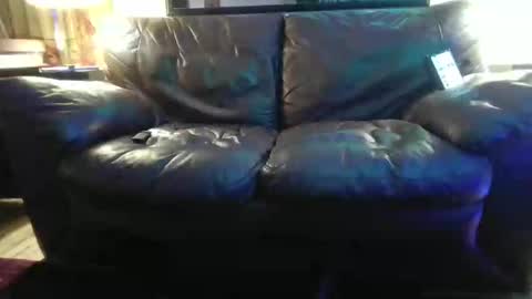 Snapshot of kinkysubmtl chatting on February 14, 9:28 am kinkysubmtl online show from February 14, 9:28 am