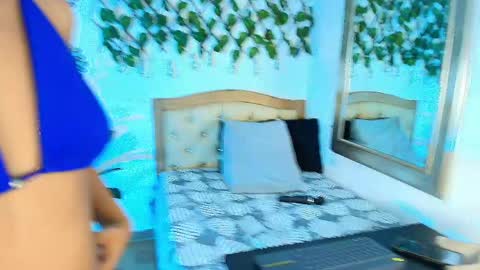 Isabella  online show from June 4, 11:22 pm