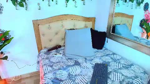 Isabella  online show from July 14, 10:37 pm