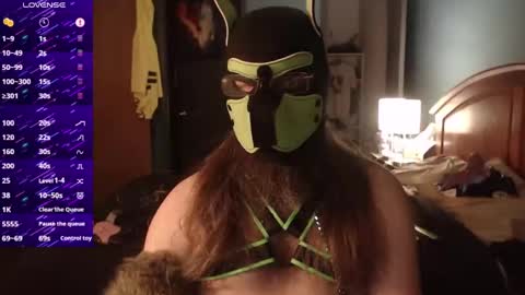 Snapshot of kinkywolf87 chatting on October 7, 6:43 am kinkywolf87 online show from October 7, 6:43 am