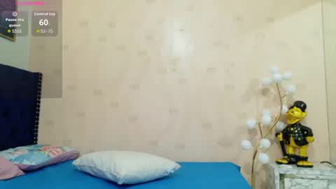 kinkyymommyyy online show from June 17, 12:18 pm
