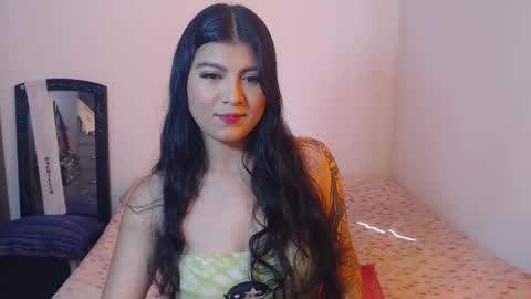 Snapshot of kinkyzoe11 chatting on October 25, 8:03 pm Zoe online show from October 25, 8:03 pm