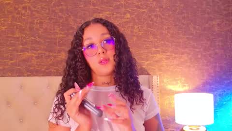 Snapshot of kinsleybrown chatting on March 17, 4:17 am CALL ME KINSLEY online show from March 17, 4:17 am