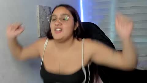 kir_ely online show from June 24, 7:13 pm