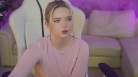 Sweet girls online show from March 3, 2:04 am
