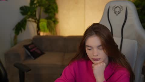 Sweet girls online show from November 9, 11:30 am