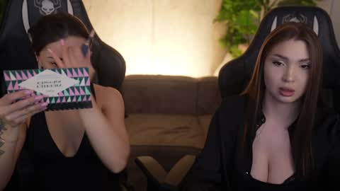 Snapshot of kira0541 chatting on February 17, 8:33 am Sweet girls online show from February 17, 8:33 am