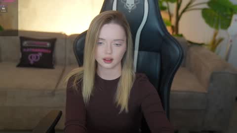 Snapshot of kira0541 chatting on February 28, 12:06 pm Sweet girls online show from February 28, 12:06 pm