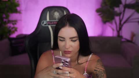 Sweet girls online show from June 7, 8:18 am