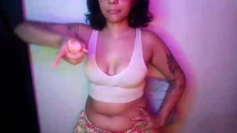 Snapshot of kira_adam chatting on May 15, 3:46 am Kira online show from May 15, 3:46 am
