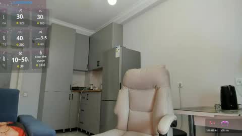Snapshot of kira_dream17 chatting on April 20, 3:48 pm Kira online show from April 20, 3:48 pm