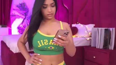 kira krush online show from June 17, 5:21 am
