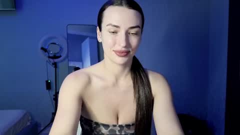 Kira love1 online show from June 10, 7:51 am