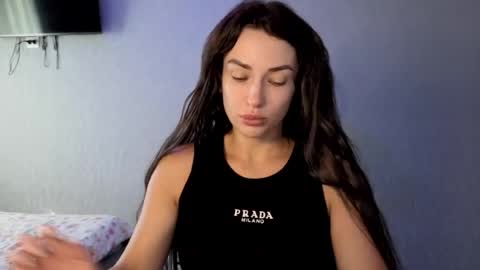 Kira love1 online show from July 31, 7:30 am