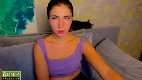 Snapshot of kira_moon_1 chatting on October 29, 7:59 pm Kira online show from October 29, 7:59 pm