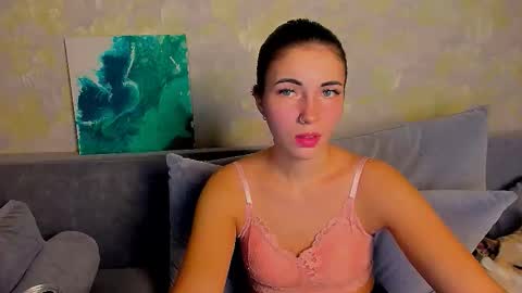 Snapshot of kira_moon_1 chatting on October 30, 8:31 pm Kira online show from October 30, 8:31 pm