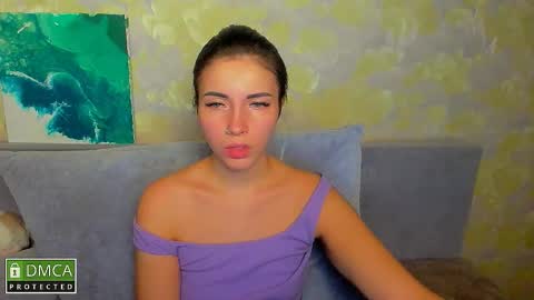 Snapshot of kira_moon_1 chatting on November 8, 10:19 pm Kira online show from November 8, 10:19 pm