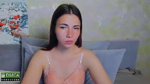 Kira  online show from June 17, 6:53 pm