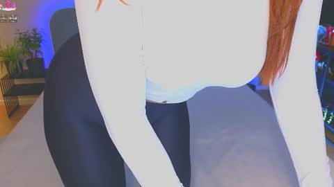 Snapshot of kira_sexxx chatting on July 26, 9:11 pm Kira online show from July 26, 9:11 pm