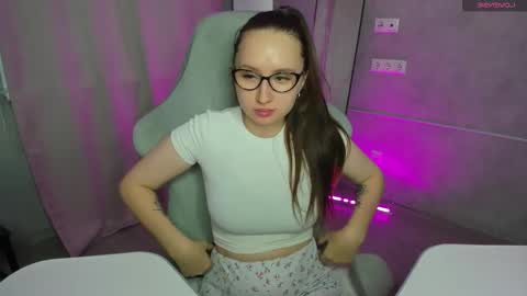 Kira online show from December 19, 8:43 am