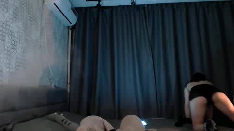 Snapshot of kira_yammy chatting on November 4, 11:15 pm Kira follow me online show from November 4, 11:15 pm