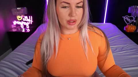 Kira online show from November 8, 11:47 pm