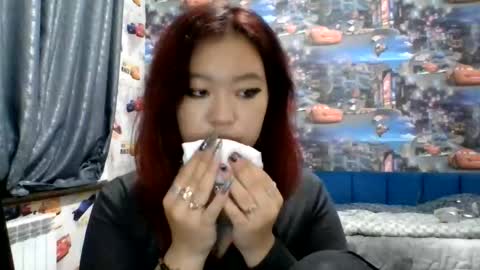 Snapshot of kiradrip chatting on October 2, 7:21 pm Kira online show from October 2, 7:21 pm