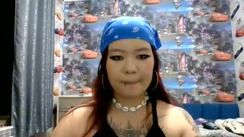 Snapshot of kiradrip chatting on October 21, 8:53 pm Kira online show from October 21, 8:53 pm