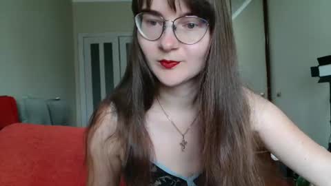 Snapshot of kiragoldens chatting on June 30, 6:47 am KiraGoldens online show from June 30, 6:47 am