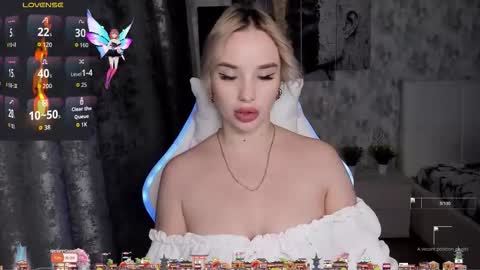 Snapshot of kirakrox chatting on October 15, 7:47 pm kirakrox online show from October 15, 7:47 pm