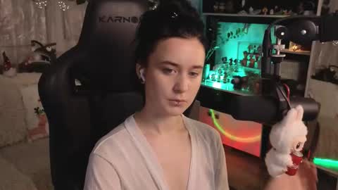 Kira    online show from January 8, 7:49 pm